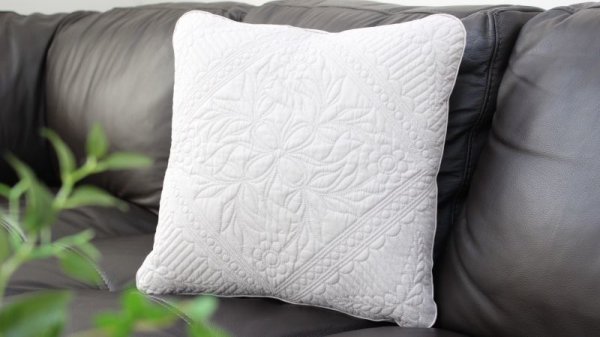 Photo2: White Quilt Cushion Cover  (2)