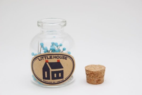 Photo2: Little House Glass Head Pins  (2)