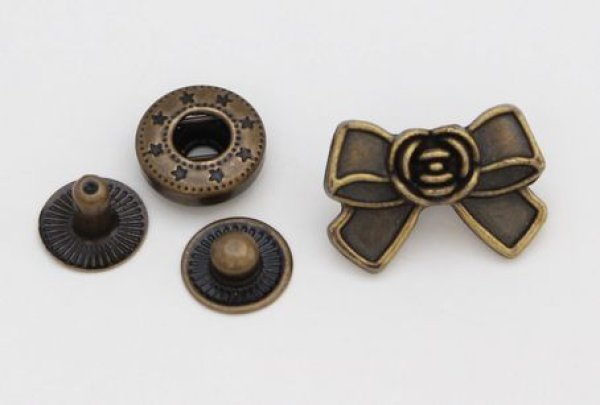 Photo4: Snap Buttons (Tax Excl.) (4)