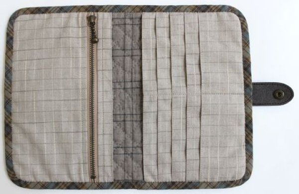 Photo2: Health Care Card Holder (2)