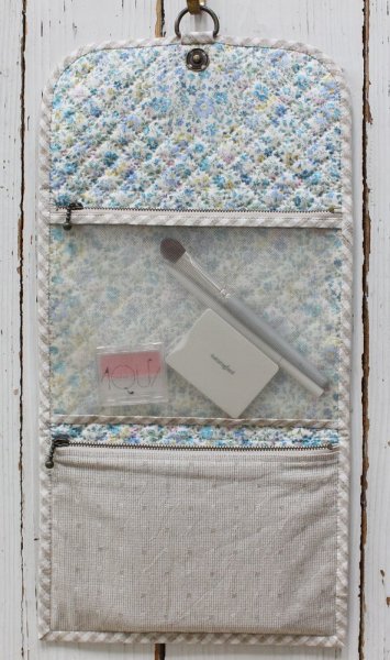 Photo2: Travel Pouch (Tax Excl.) (2)