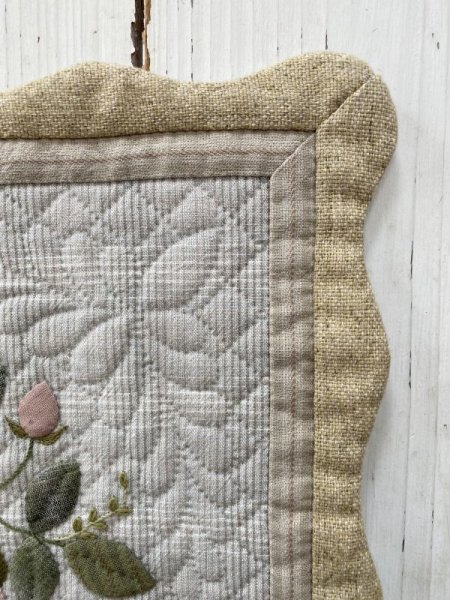 Photo3: Rose Wreath Tapestry  (3)