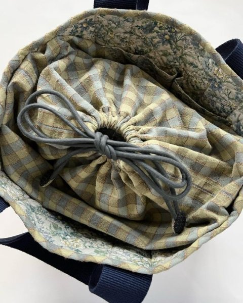 Photo2: Tote Bag with Strawberry Appliqué  (2)