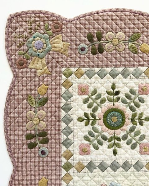 Photo15: Monthly Quilt 2022 | Hand-Appliqué Flower Quilt (15)