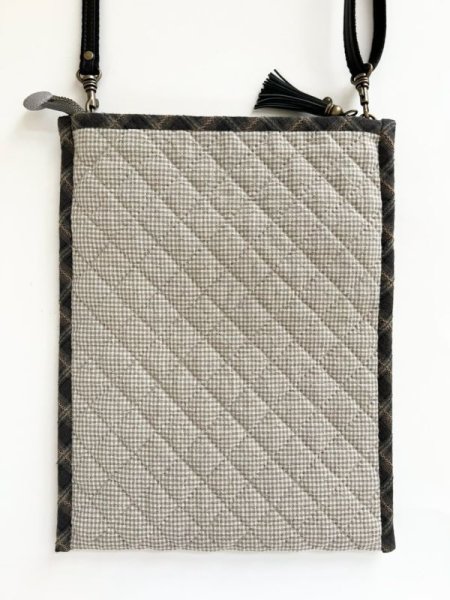 Photo3: Elongated Hexagon Flat Shoulder Bag  (3)