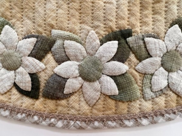 Photo2: Placemat with Single Dahlias  (2)