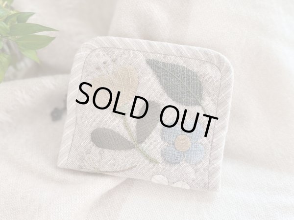 Photo2: Flat Pouch with Northern Flowers  (2)