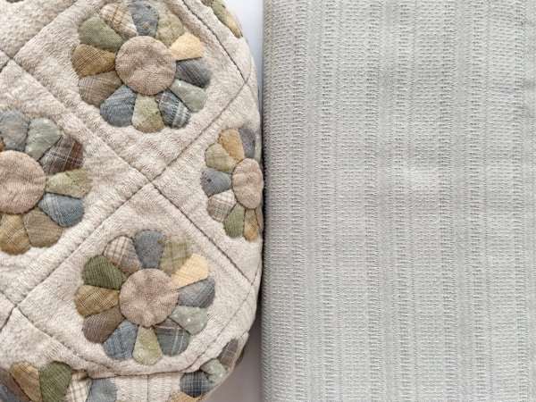 Background Fabric (Beige or Grayish Blue)