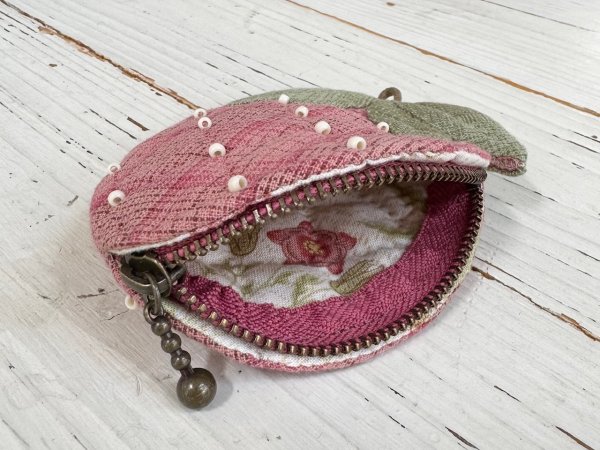 Photo2: Strawberry Zip Pouch Bag Charm (2)