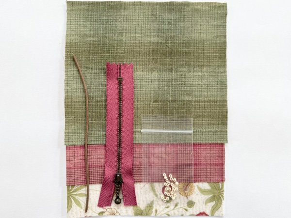 Photo4: Strawberry Zip Pouch Bag Charm (4)