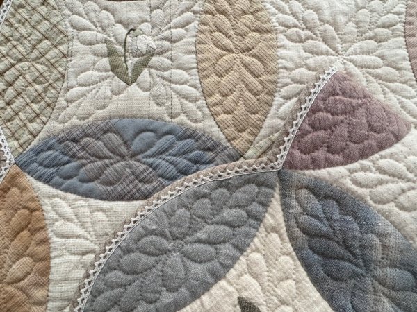 Photo4: Orange Peel Quilt *without flower appliqués* (4)