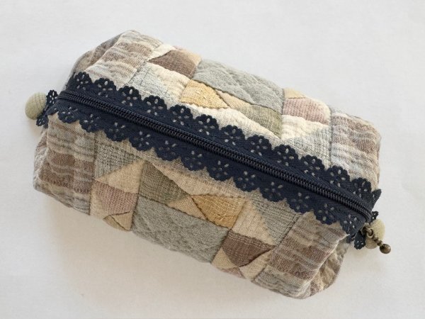 Photo2: Wired Pouch | Peaceful Hours (2)