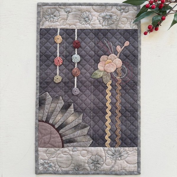 Photo1: SALE | New Year Tapestry (Fan and Flowers) (1)