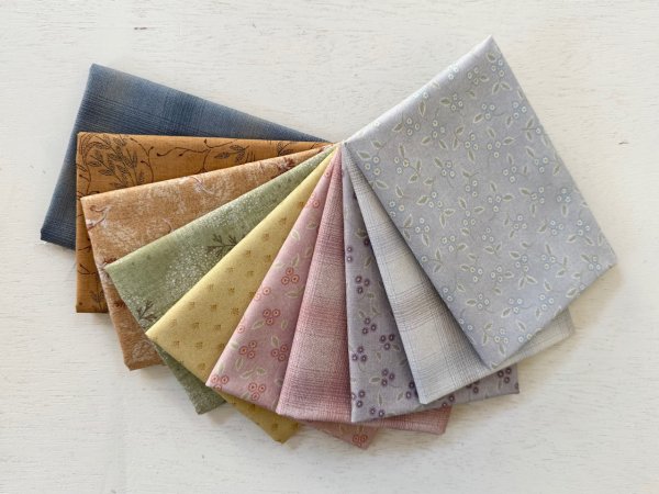 Photo1: Printed Fabric - Set of 10 Cuts (26-5-10)  (1)