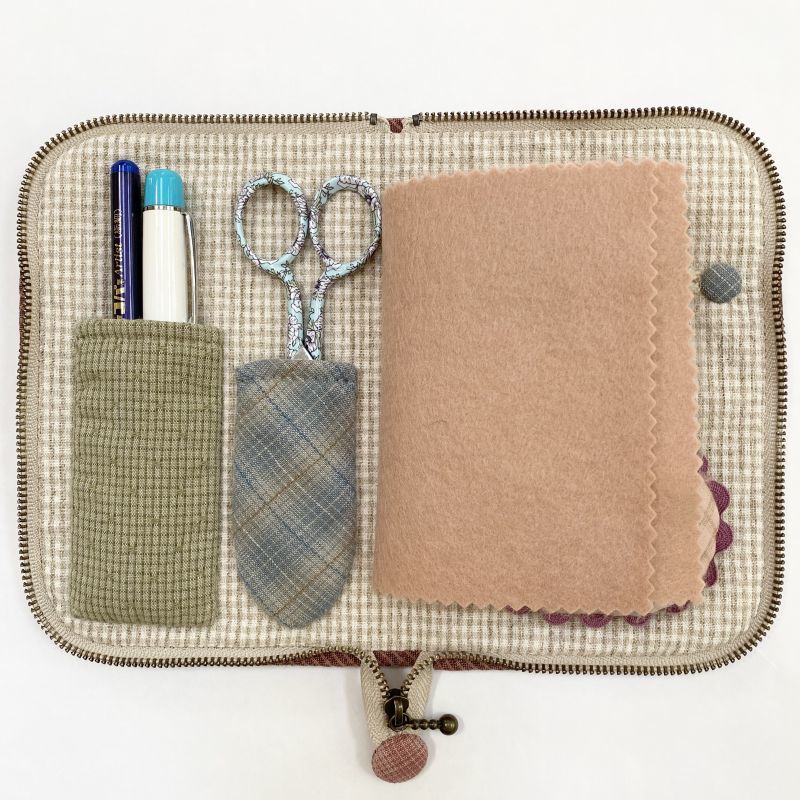 Compact Sewing Case (Tax Excl.) - Studio Quilt