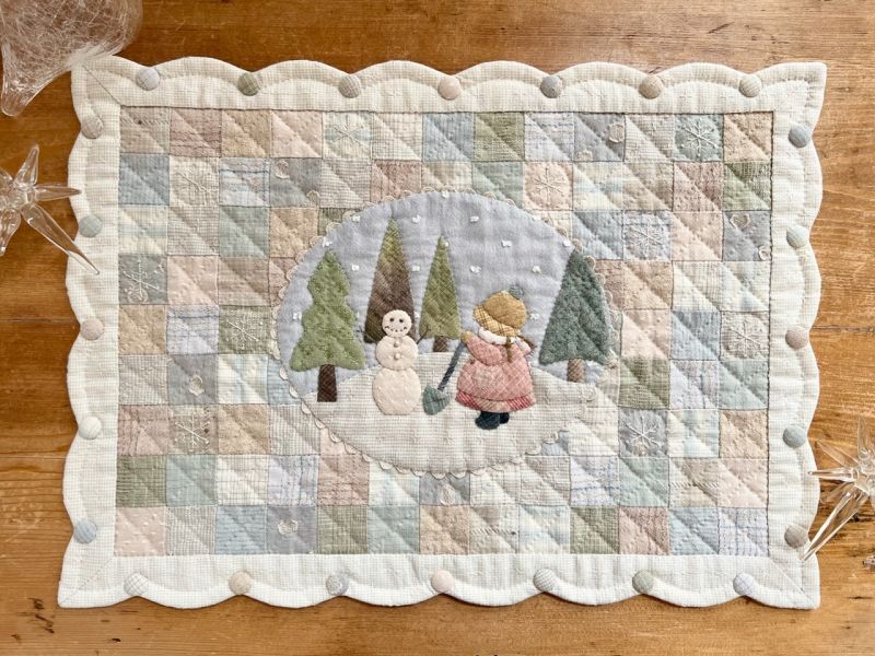 Winter Holiday with Sunbonnet Sue